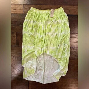 American Eagle high low lime, green skirt- size medium
